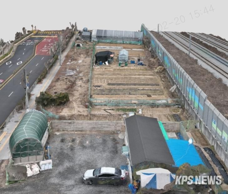 드론으로 촬영한 사유지를 3차원 공간정보 형태로 구축한 모습